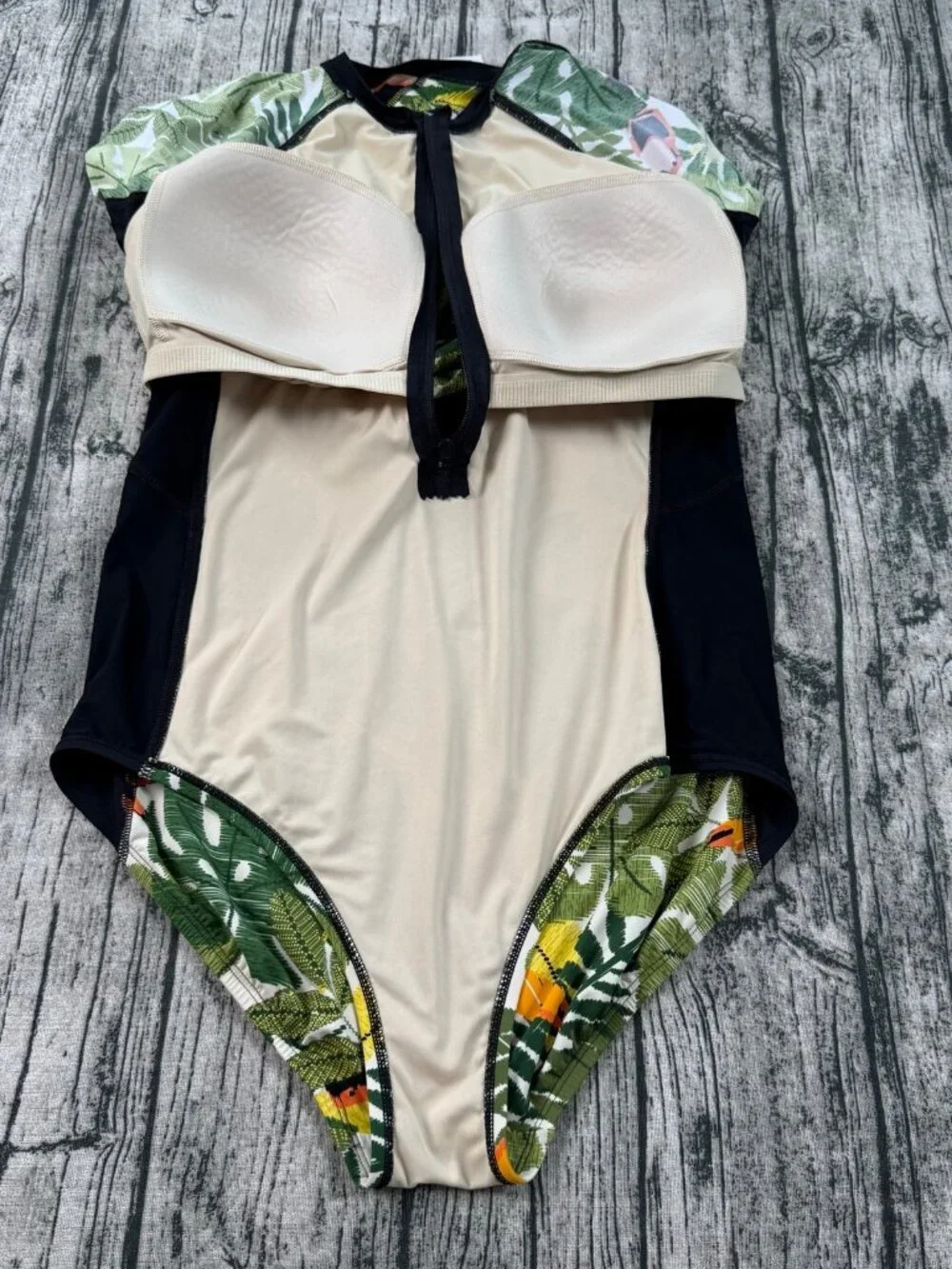 Duluth One-piece long sleeve swimsuit/rash guard Size 14 Multicolor